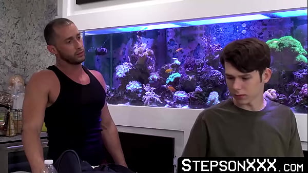 Image StepsonXXX.com - Dakota Lovell & Armando de Armas - Twink Dakota Lovell handcuffed and dominated by Armando de Armas