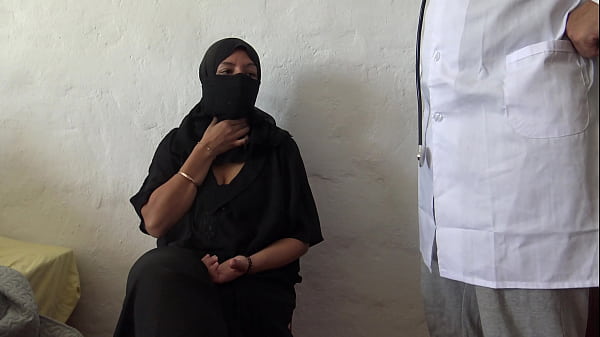 Image ARAB AMATEUR WIFE DRINKS CUMSHOT FROM PERVERTED DOCTOR