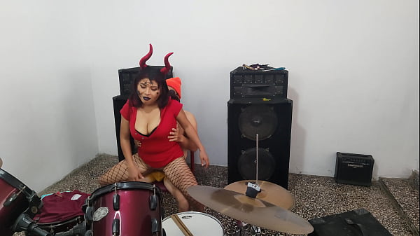 Image CONTROVERSIAL... THE NEW LATIN ROCK STAR HAVING SEX BEFORE THE MUSICAL REHEARSAL!! THEY HAVE VERY ACTIVIST SEX BEFORE THE HALLOWEEN CELEBRATIONS