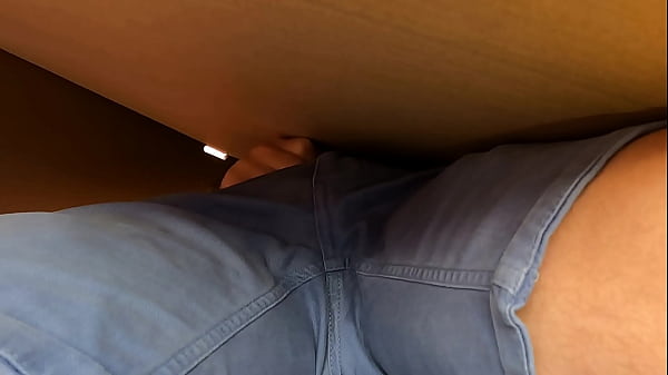 Image I got into a box in the middle of the street and managed to cum while seeing people dangerously close