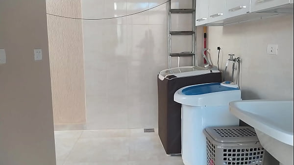Image Assaltante invadiu minha casa e me obrigou chupar o pau dele e depois me fodeu contra minha vontade