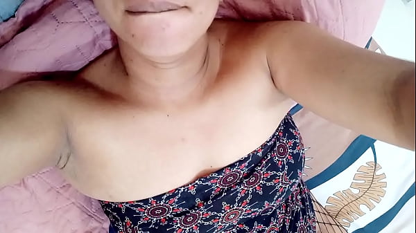 Image UNFAITHFUL STEPMOTHER CHUCKS HER HUSBAND, IN HIS ABSENCE SHE GETS NAKED IN A VIDEO CALL WITH HER LOVER