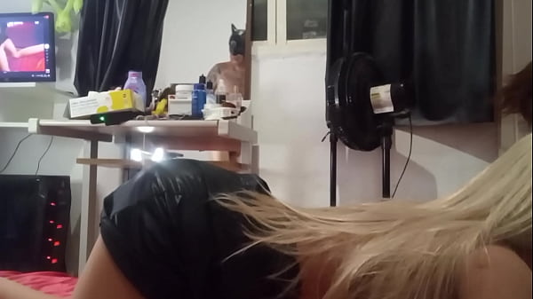 Image Enteada e pega se masturbando e foi castigada! ( sex toy )