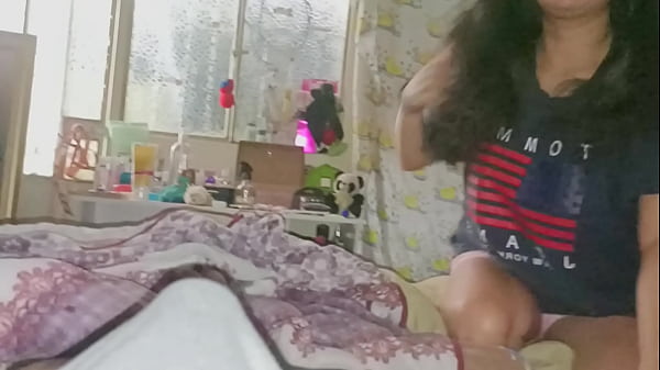 Image El Pajero de mi Hermanastro me Muestra su Verga y Pide que lo Masturbe Cuando Estamos Solos