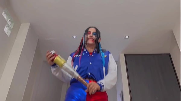 Image noche de halloween xxx Joven esposa se folla al guardia de seguridad mientras el marido est&aacute_ ausente