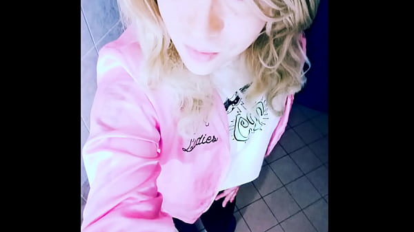 Image Blonde tranny Veronica Vegas