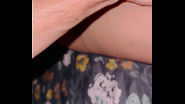 Image Amiga Recibe Una Follada Dura Mientras Viene Su Novio