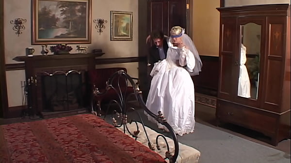 Image Newly married suck two huge cocks