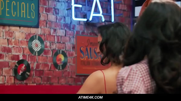 Image FUTA Dick's Diner - Lauren Phillips, Chloe Surreal, Hailey Rose