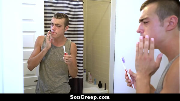Image Stepson Likes It when His Daddy Puts His Fingers in His Mouth - Soncreep