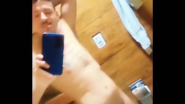 Image Com tes&atilde_o no quarto do hotel em Recife/ PE, tive que bater uma pra aliviar!