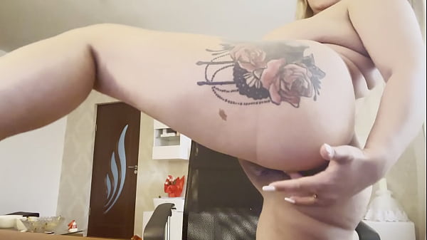 Image Naked big tits blonde pussy and ass masturbate