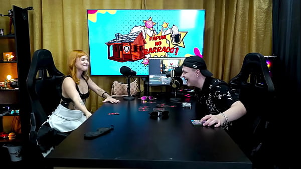 Image Ruan da um cheiro na buceta da Alexa Araujo e confirma se ela esta molhada ou n&atilde_o com os dedos, que tes&atilde_o...! - Podcast P&aacute_pum no Barraco!