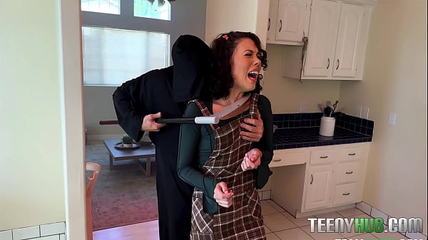 Image Halloween Heat: A Babysitter's Spooky Surprise