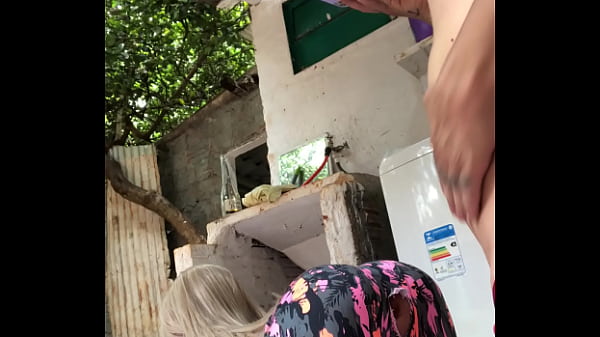 Image meu padrasto revesa no meu cu e minha buceta. ( SEX TOY )
