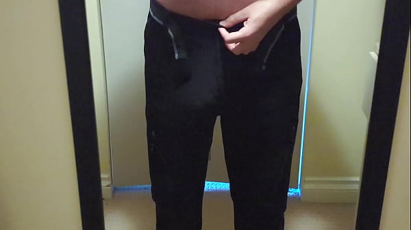 Image Cumshot before preparing for bed