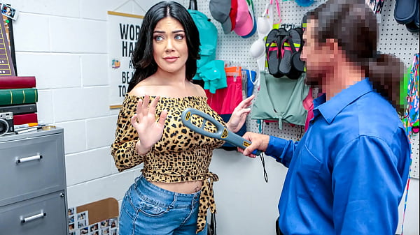 Image Hot Teen Shoplifter Relies on The Lp Officer to Get Her out Of Trouble - Myshopsex
