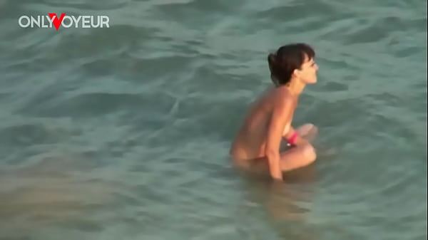 Image Beach Voyeur. She wanted to swallow, but got just body cumshot. Very hot couple beach sex!