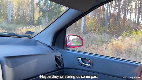 Image While Waiting for Roadside Assistance, Cute Girlfriend Gives a Quick Blowjob in the Car.