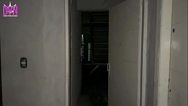 Image ANAL ASPERO, DURO Y PROFUNDO a Chica Inocente despu&eacute_s de una Fiesta de Disfraces