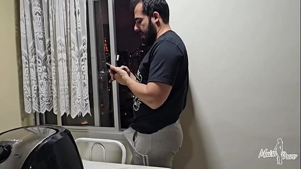 Image Estava maluca pra dar e chamei o marido da amiga no zap