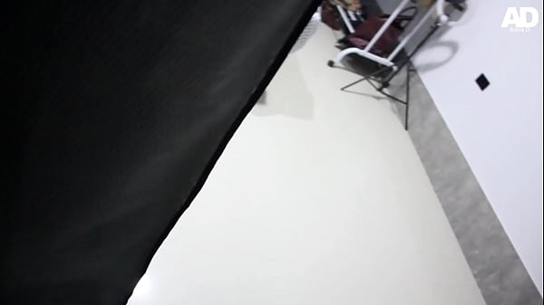 Image Hijastro le juega una broma a su MADRASTRA y se la termina follando &quot_No le cuentes a tu papa&quot_