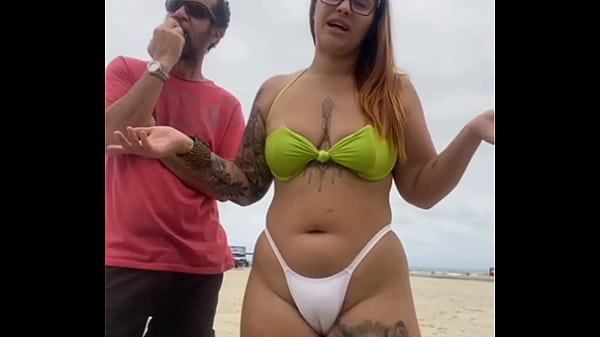 Image O VENDEDOR DE QUEIJO N&Atilde_O PARAVA DE OLHA PRA MINHA BUCETA NA PRAIA