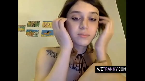 Image Petite trap amateur plays with her dick