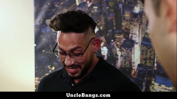Image Stepdaddy Is Eager to See What His Stepson Can Do - Unclebangs
