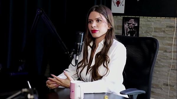 Image Gosta de ensinar as pessoas a terem qualidade, teve que explicar a entrada de dinheiro ao seu consultor, e quando fez terapia... - Pati Ferraz (WATCH ON: SHEER/RED)