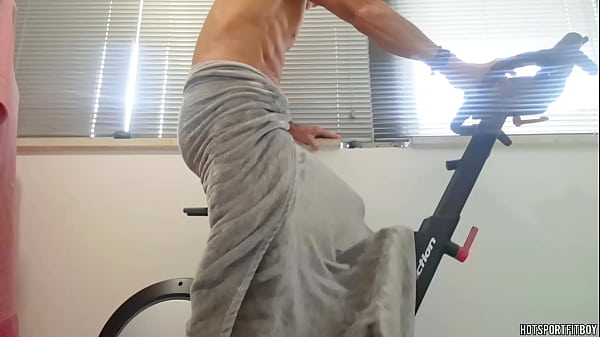 Image Hot Guy humping bike - cumming