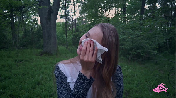 Image Powerful cumshot all over the face of a sexy nymphomaniac in the forest (part 2)