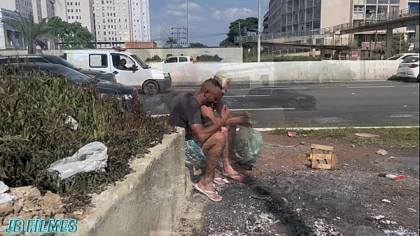 Image PATRICINHA SAI A CA&Ccedil_A DE MORADOR DE RUA PARA REALIZAR SUAS FANATSIAS SEXUAIS
