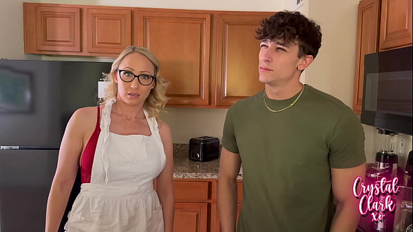 Image Stepmom Gets DOUBLE STUFFED On Thanksgiving