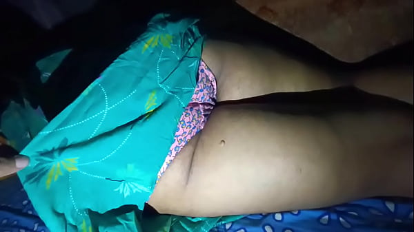 Image Hot Desi Bhabi Showing her shaved pussy and big ass