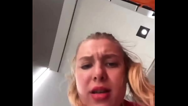 Image Public fucking in changing room