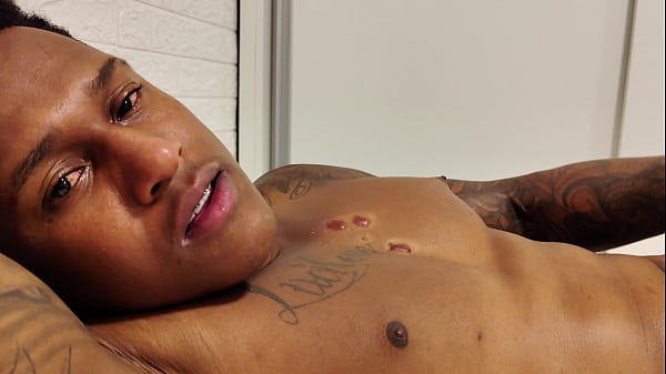 Image Jhon Rick destruiu minha buceta , apertada com seu p&ecirc_nis BBC com 26 polegadas,creampie sem camisinha