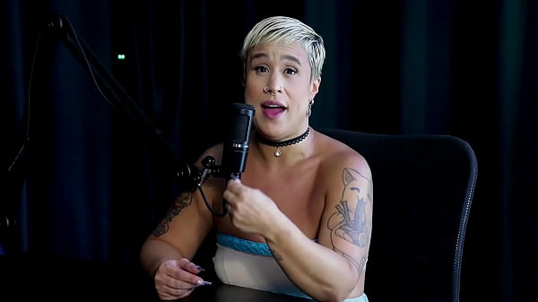 Image loira pelada recebe massagem depois de ouvir que ela se arrependeu em um encontro com um homem que havia prometido tudo, e passou a madrugada trabalhando - Just Joana (WATCH ON: SHEER/RED)