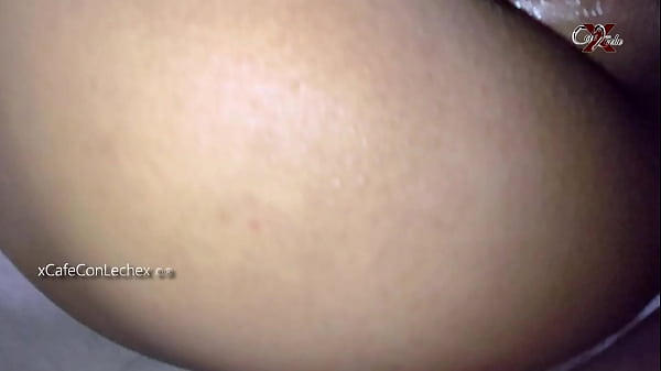 Image SEXO a escondidas con mi hermanastra me la follo saliendo de la ducha y ella se inserta mi verga en su culo