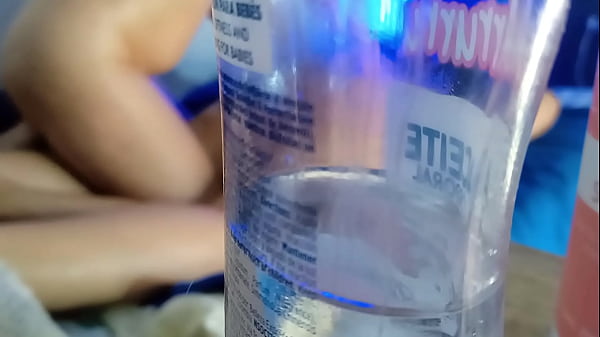 Image dos amigas les encanta frotar su co&ntilde_o cando est&aacute_n en casa a solas orgasmo real