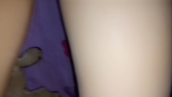 Image Ojala no se entere mi padrastro que me estoy follando a su esposa de 20 a&ntilde_os de relacion, no me pude resistir a su enorme trasero y sus grandes tetas naturales