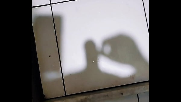Image Batendo uma escondido durante o almo&ccedil_o de fam&iacute_lia!