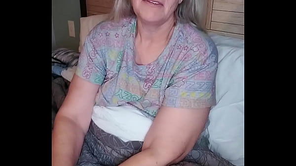 Image Hot Milf Masturbates After Breaking Up With Her Boyfriend!