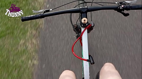 Image Isso acontece quando eu saio pedalar com tes&atilde_o