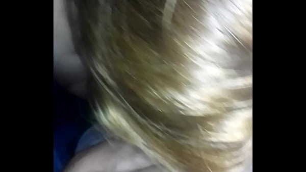 Image Ella con un leotardo provocativo, yo disfrutando cada momento