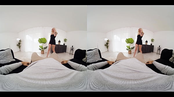 Image She Wants to Fuck Instead of Party - Virtual Real Porn