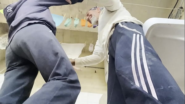 Image HOT WIFE FINDS HER NEIGHBOR IN THE LAUNDRY ROOM AND ENDS UP CUMMING IN HER MOUTH