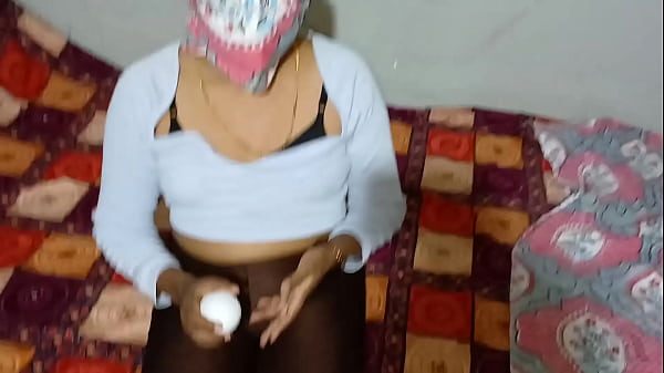 Image My stepsister is very horny and asks me to milk her and fuck her pussy Indian Desi cute Bhabhi