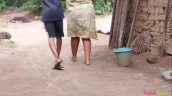 Image Thick ass bitch fucking boyfriend in the bush