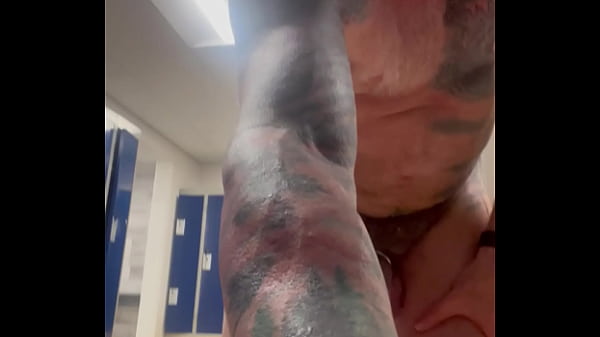 Image BrianXander Locker Room